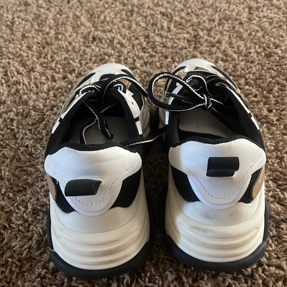 Steve Madden shoes - Picture 3 of 6